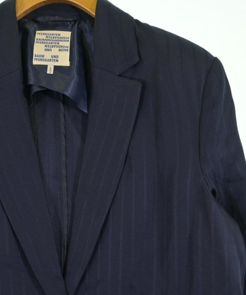 BAUM UND PFERDGARTEN 休夾克