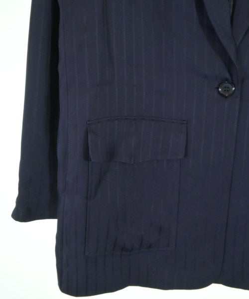 BAUM UND PFERDGARTEN 休夾克