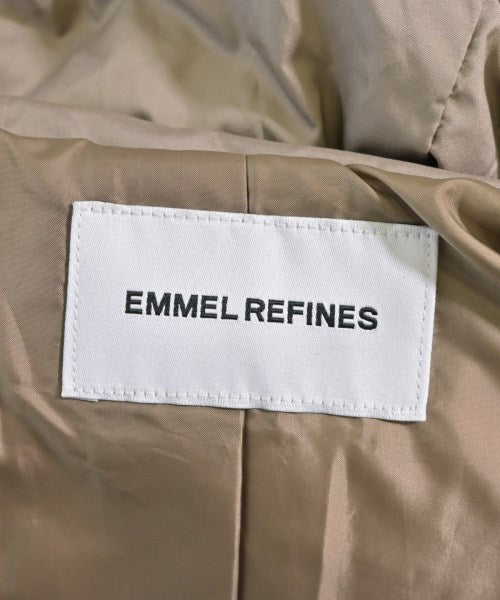 EMMEL REFINES 羽絨夾克/背心