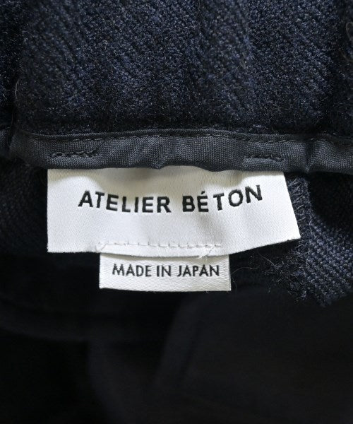 ATELIER BETON 剪裁褲