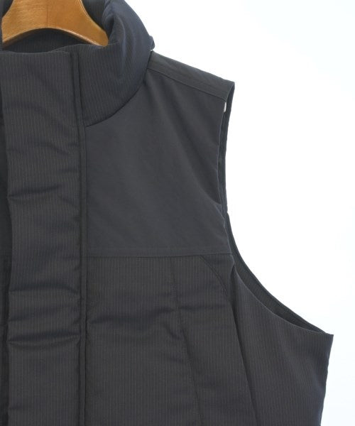 COMME des GARCONS HOMME 羽絨夾克/背心