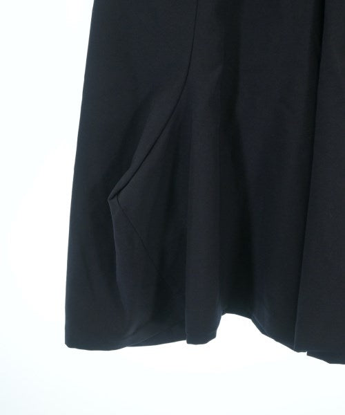 COMME des GARCONS COMME des GARCONS 剪裁褲