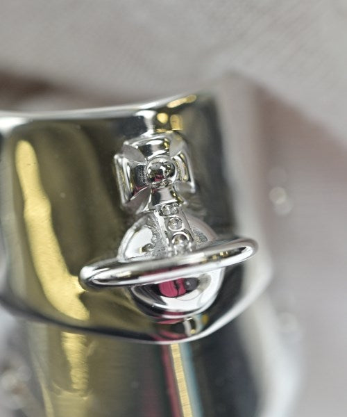 Vivienne Westwood 戒指