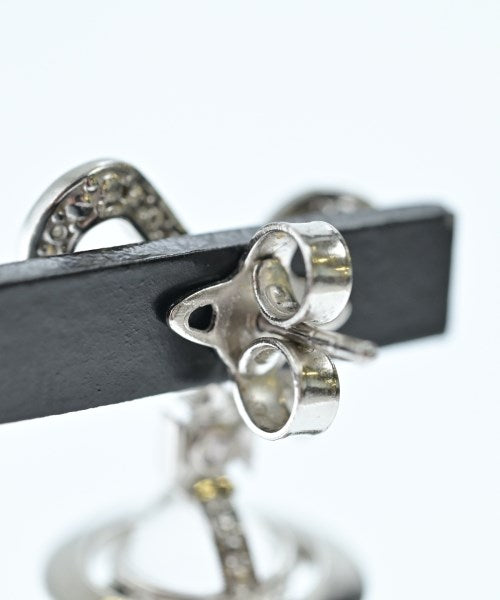 Vivienne Westwood 耳飾