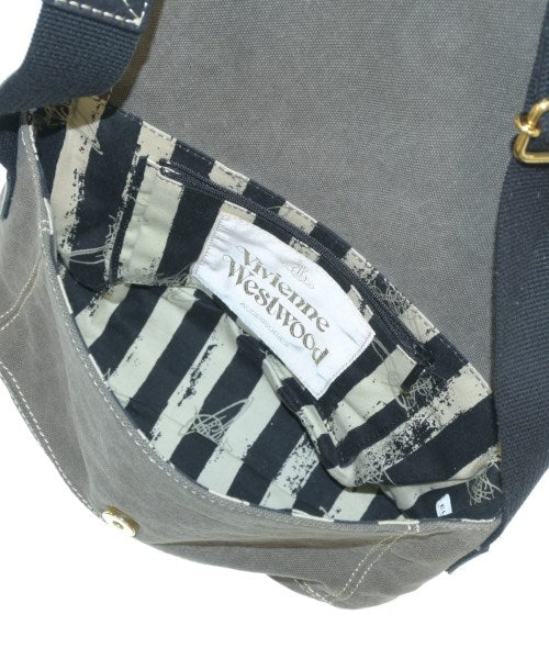 Vivienne Westwood 肩背包