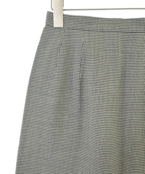 COMME des GARCONS 膝上裙