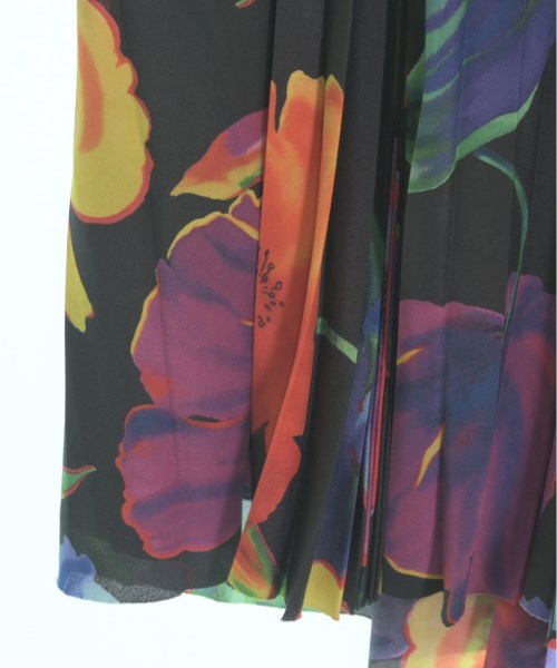 BALENCIAGA 膝上裙