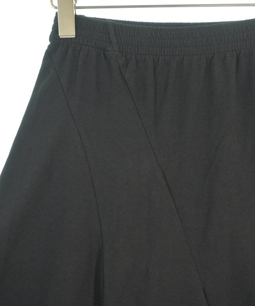 BALENCIAGA 膝上裙