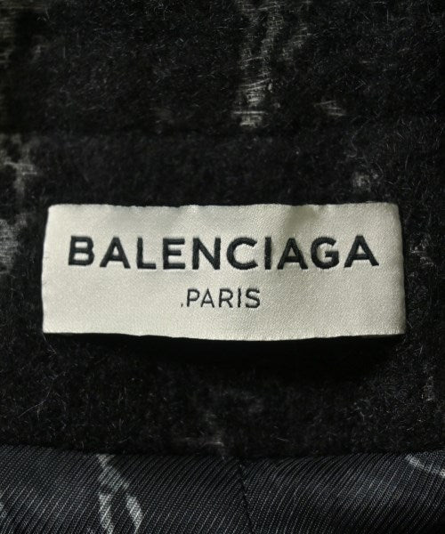 BALENCIAGA 支撐領外套