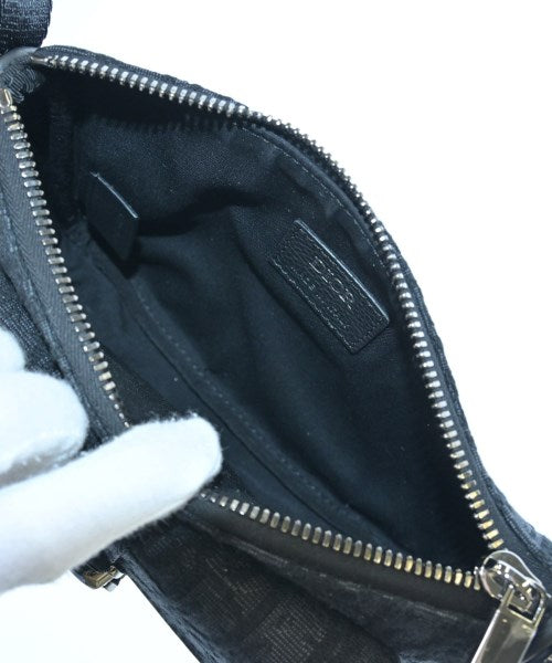 Dior Homme 肩背包