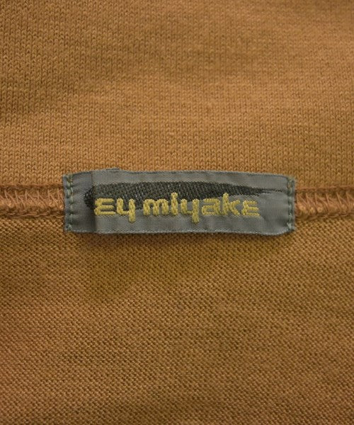 ISSEY MIYAKE T恤/上衣