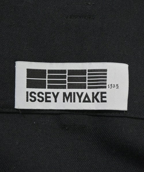 ISSEY MIYAKE 剪裁褲