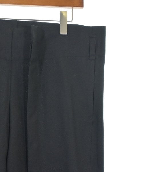 ISSEY MIYAKE 剪裁褲