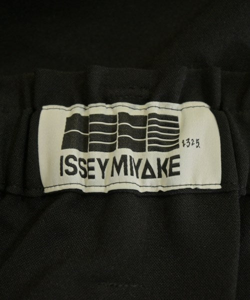 ISSEY MIYAKE 剪裁褲