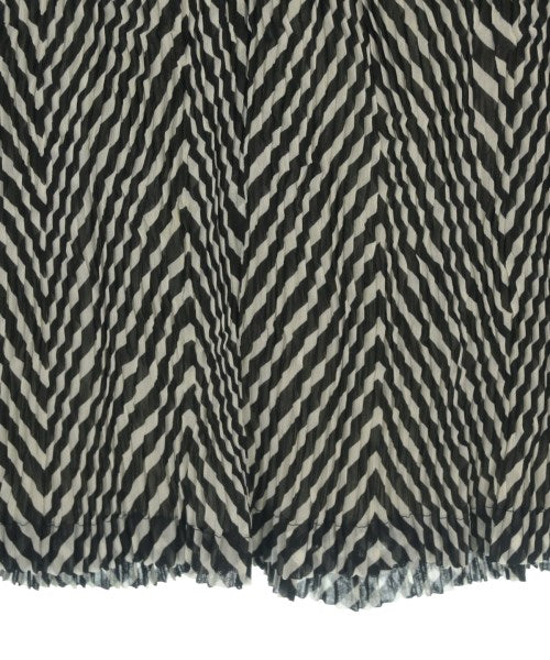 ISSEY MIYAKE 膝上裙