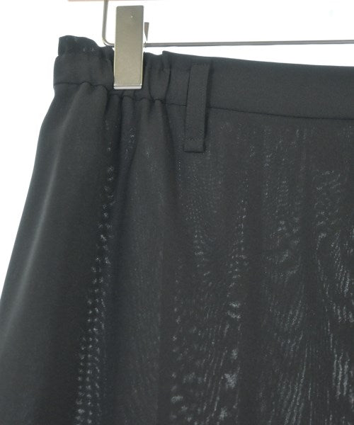 ISSEY MIYAKE 剪裁褲