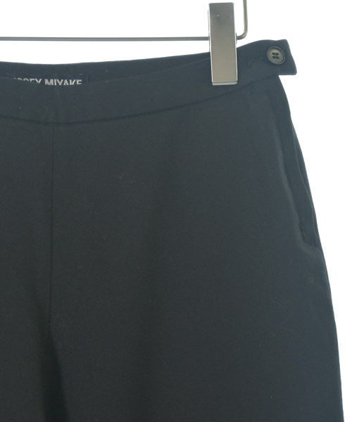 ISSEY MIYAKE 剪裁褲