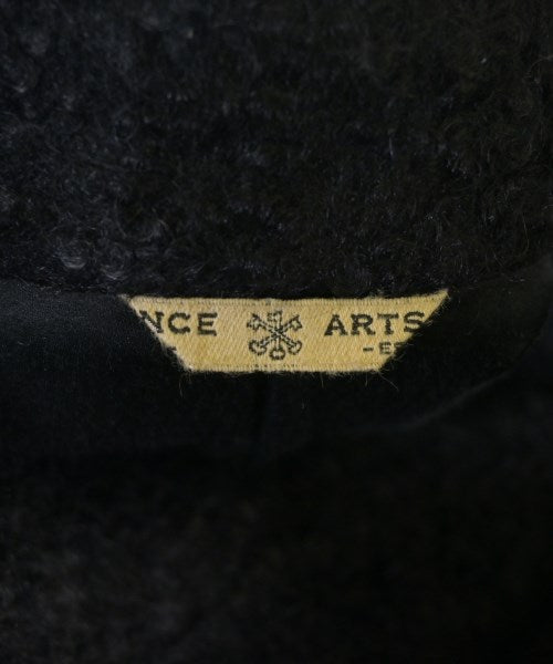 ARTS&SCIENCE 支撐領外套