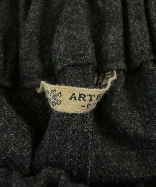 ARTS&SCIENCE 剪裁褲