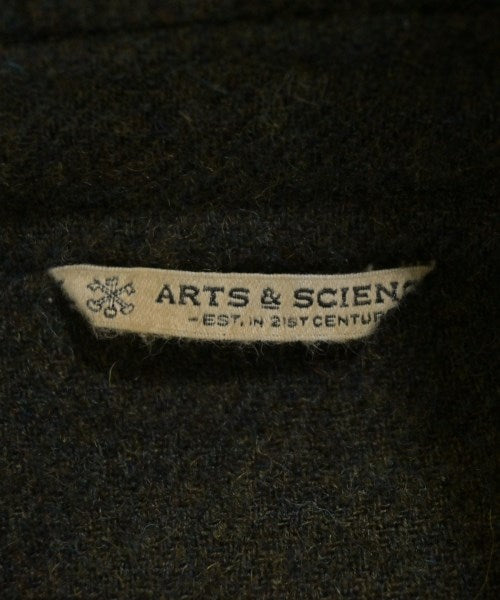 ARTS&SCIENCE 支撐領外套