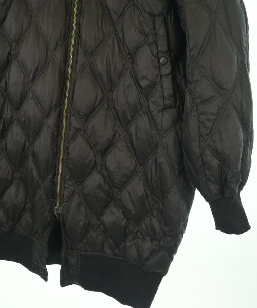 s'yte 羽絨夾克/背心