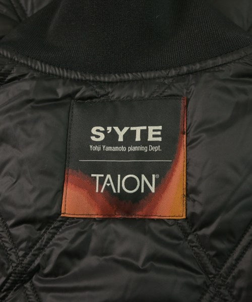 s'yte 羽絨夾克/背心