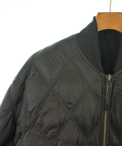 s'yte 羽絨夾克/背心