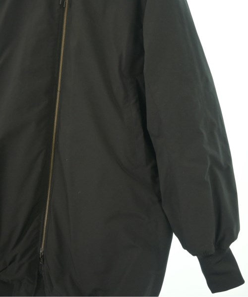 s'yte 羽絨夾克/背心