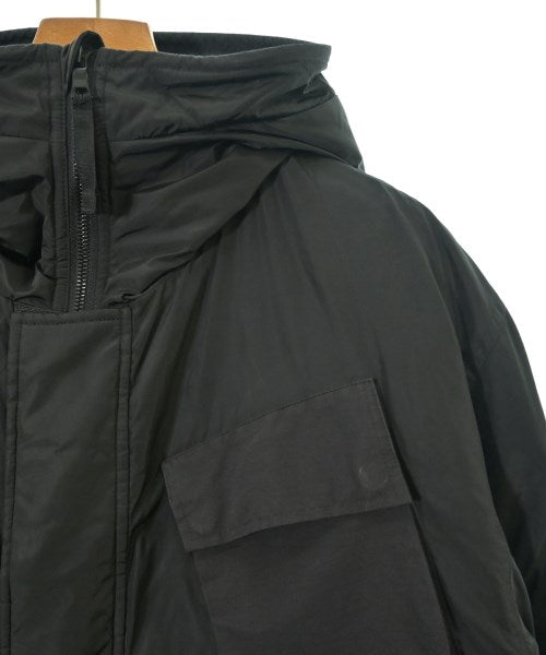 s'yte 羽絨夾克/背心