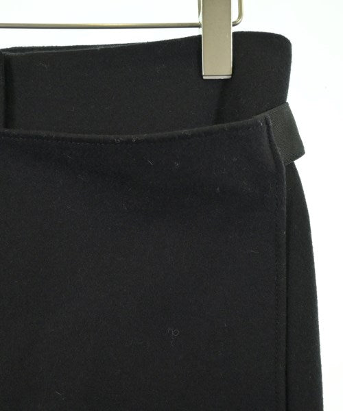 3.1 Phillip Lim 剪裁褲