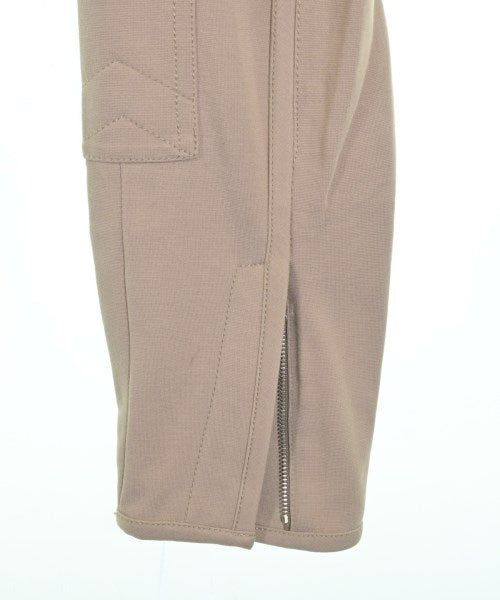 3.1 Phillip Lim 剪裁褲