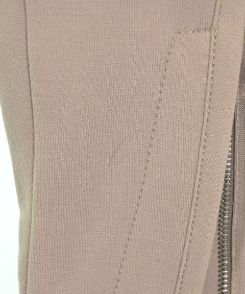 3.1 Phillip Lim 剪裁褲