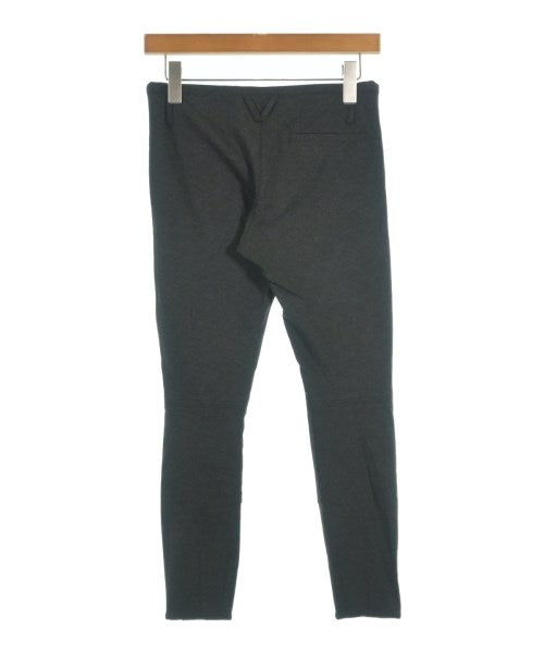 3.1 Phillip Lim 剪裁褲