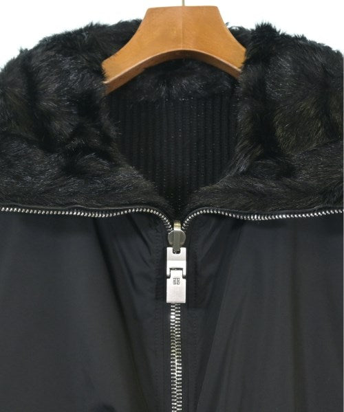 GIVENCHY 羽絨夾克/背心
