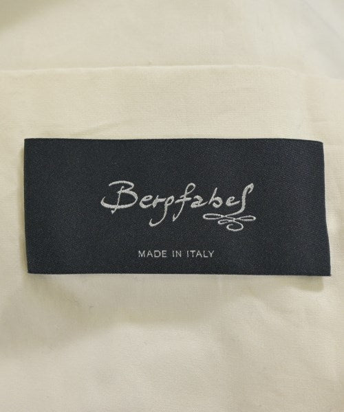 bergfabel 支撐領外套