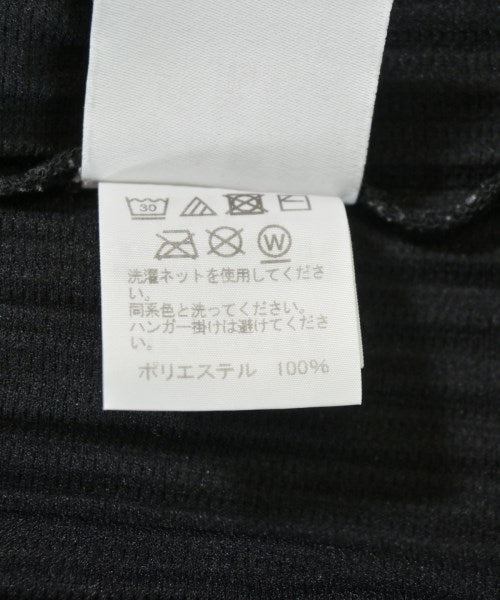 HOMME PLISSE T恤/上衣