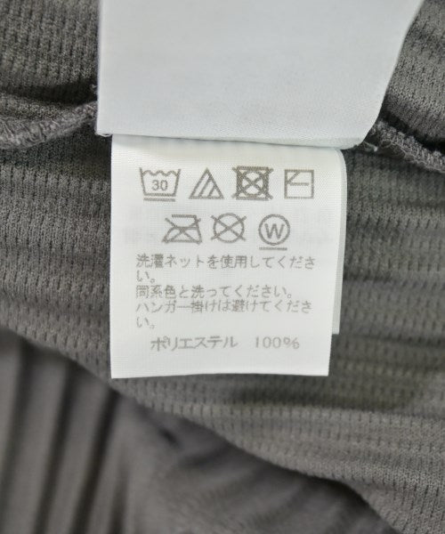 HOMME PLISSE T恤/上衣
