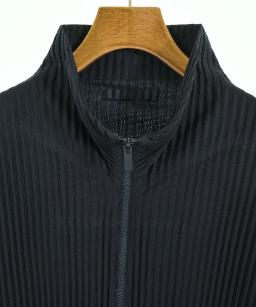 HOMME PLISSE T恤/上衣