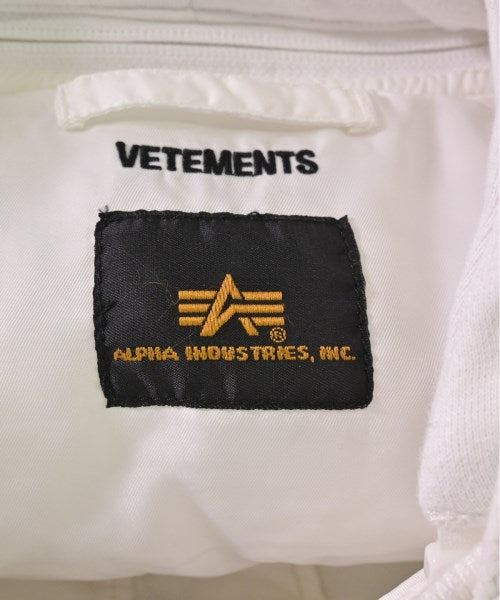 VETEMENTS 羽絨夾克/背心