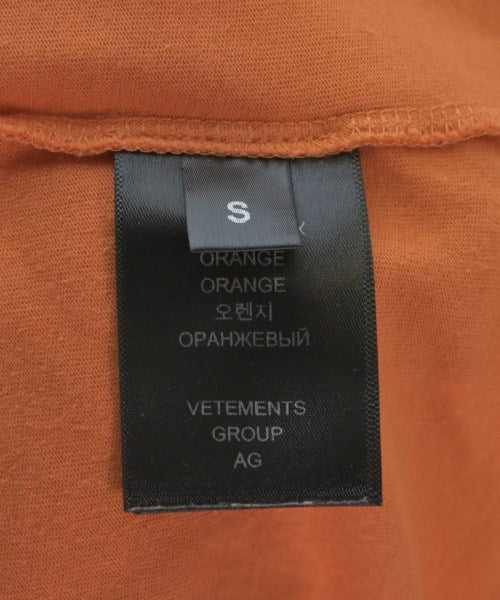 VETEMENTS T恤/上衣
