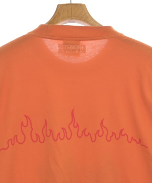 VETEMENTS T恤/上衣