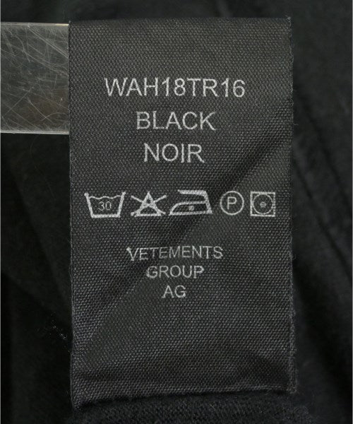VETEMENTS T恤/上衣