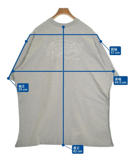 VETEMENTS T恤/上衣