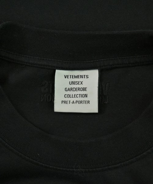 VETEMENTS T恤/上衣