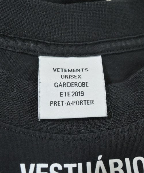 VETEMENTS T恤/上衣