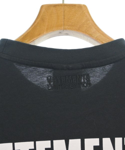 VETEMENTS T恤/上衣