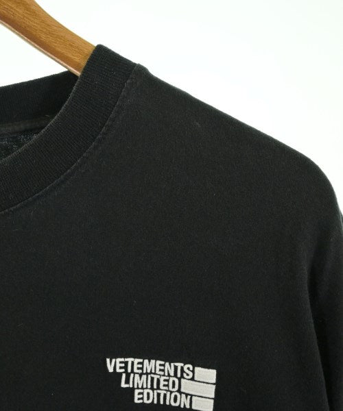 VETEMENTS T恤/上衣