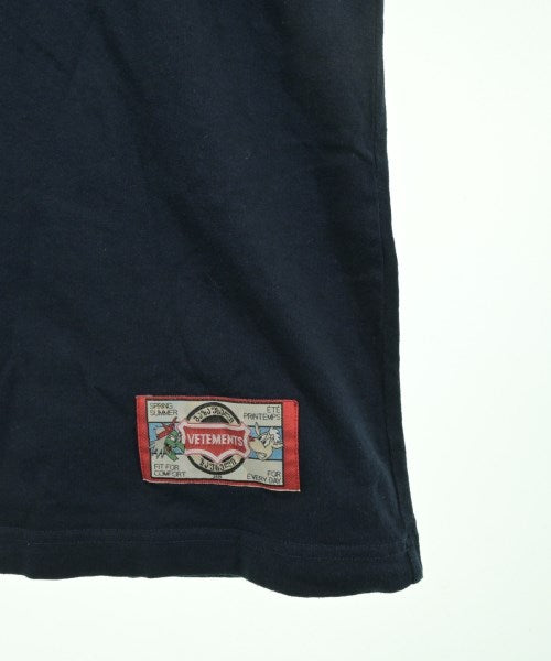 VETEMENTS T恤/上衣