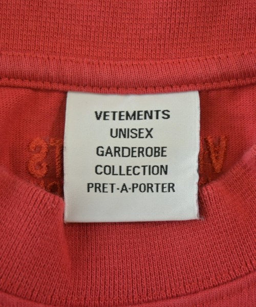 VETEMENTS T恤/上衣