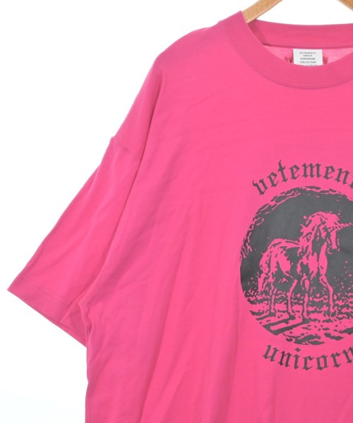 VETEMENTS T恤/上衣